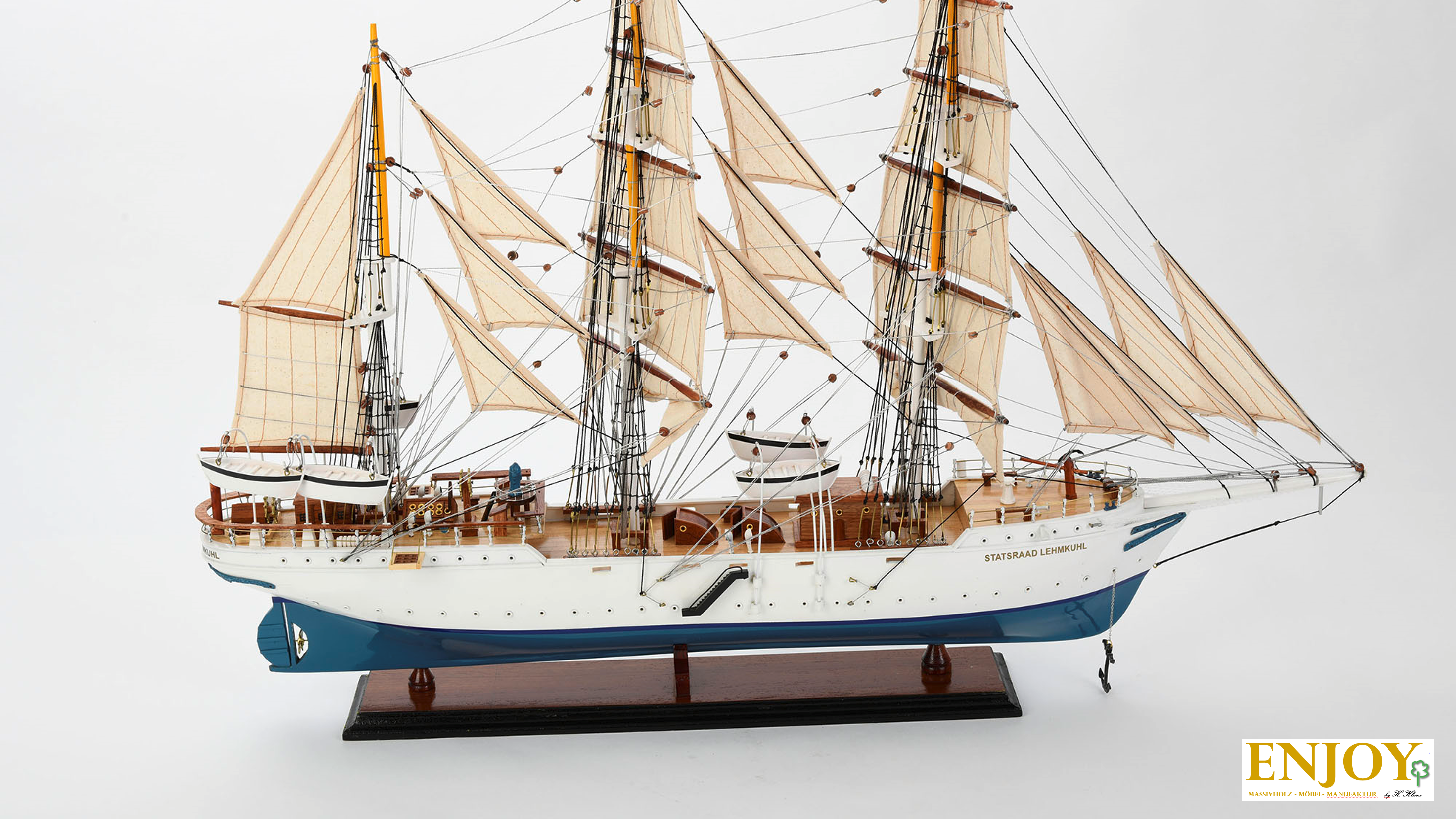 Schiffs-Holzmodell ´Statsraad Lehmkuhl´